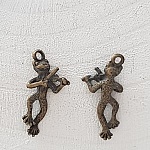 Kikkerbedeltje N°06