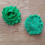 Gerafelde stoffen bloem nr. 24