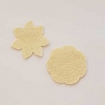 Jolie petite fleur en Feutrine 36 mm N°07-4 x 2 pièces