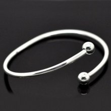 Europese stijve armband