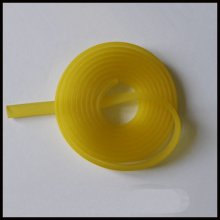 1 meter plat Pvc-koord 5,8 x 1,9 mm geel.