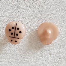 Mooie knopen, kinderen, baby's Lieveheersbeestje patroon N°01-02 Beige