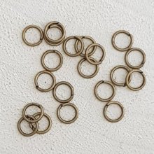 20 open verbindingsringen 05 mm oud goud