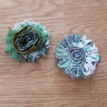 Gerafelde stoffen bloem nr. 21