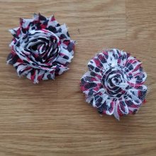 Gerafelde stoffen bloem nr. 34