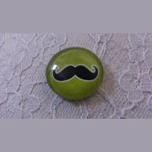 glazen cabochon rond 25mm snor 034 