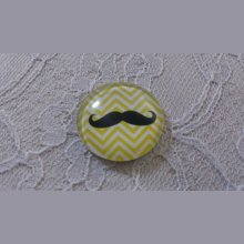 glazen cabochon rond 25mm snor 033 