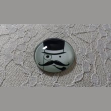 glazen cabochon rond 25mm snor 017 