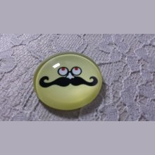 glazen cabochon rond 25mm snor 015 