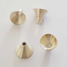 Spiraalvormige kegelbeker N°13 Zilver.