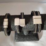 10 mm zwart Regaliz leer met gouden ketting per 20 cm