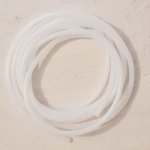 1 meter wit hol pvc-koord van 2 mm.