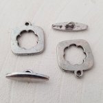 5 Knevelsluitingen Rond Patroon Zilver N°09