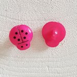 Mooie knopen, kinderen, baby's Lieveheersbeestje patroon N°01-14 Fushia 