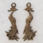 Pauw Bedel in Brons Metaal-03 Pauw Hanger 