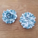Gerafelde stoffen bloem nr. 69