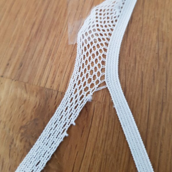 Witte elastische 4,5 mm kant om te naaien
