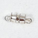 Lot fermoirs à visser pour des bijoux faciles à porter avec une finition parfaite.