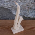 saxofoon op standaard, bruiloft tafeldecoratie