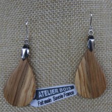 eiken drop oorbellen ethische houten sieraden, natuurjuwelen gewaxt, handgemaakt