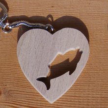 hart en vis sleutelhanger, origineel en nuttig geschenk voor een visser, handgemaakt massief hout