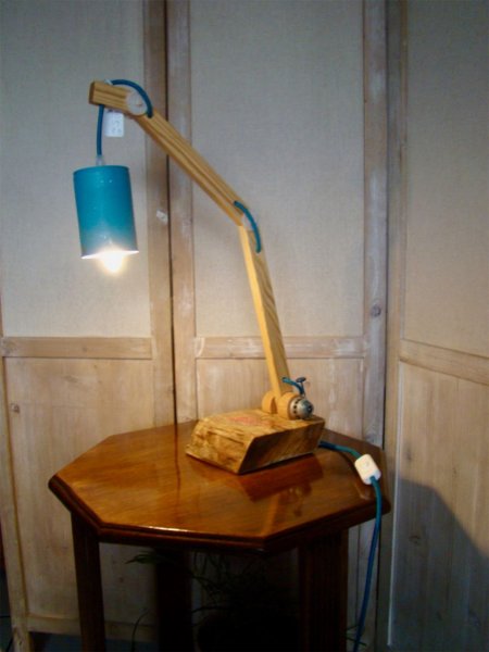 Badass blauwe lamp voor stoute jongen