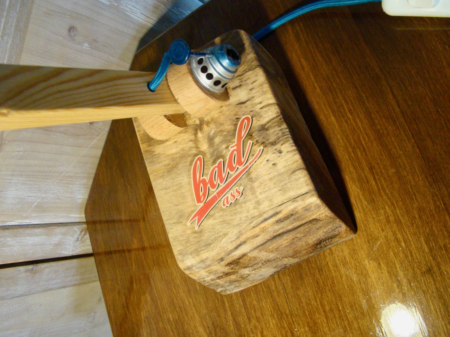 Badass blauwe lamp voor stoute jongen