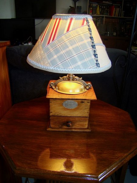 Landelijke koffiemolen lamp