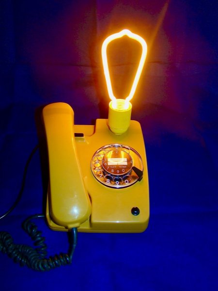 80' stijl telefoonlamp Kolonel Mosterd !