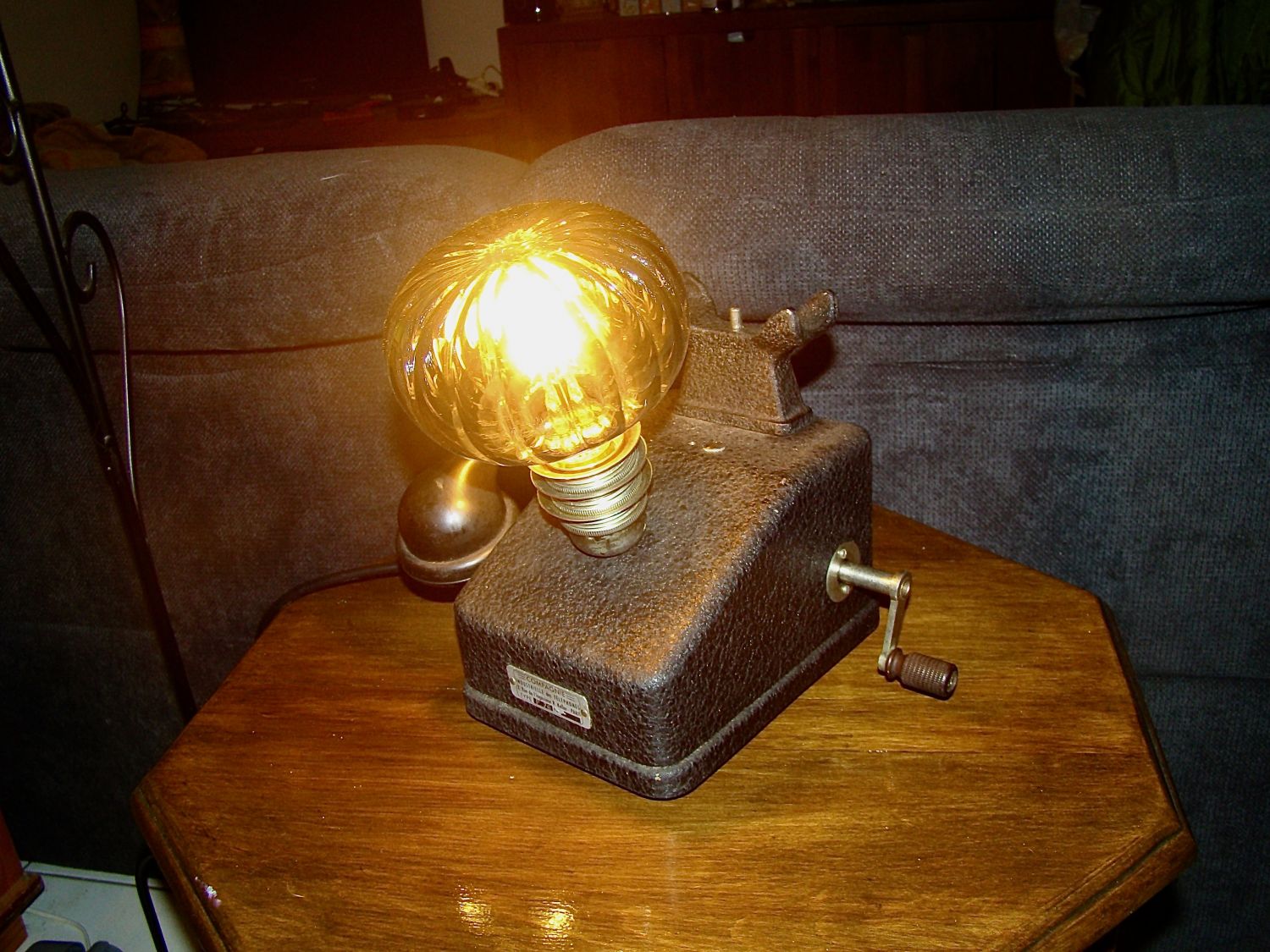 Retro steampunk telefoonlamp