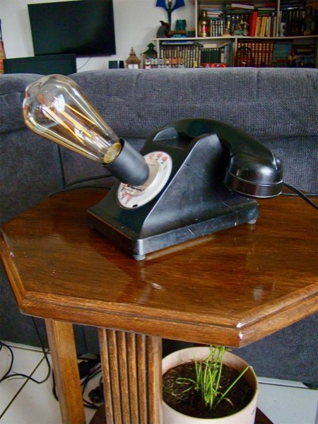 telefoonlamp 50 ' BEE GOOD