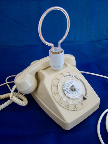 Dingo telefoonlamp, wit neon!