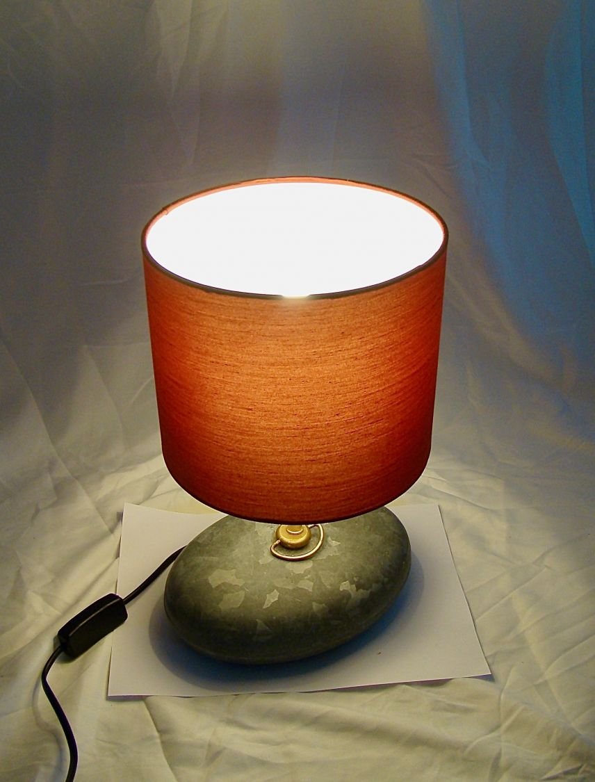 Upcycling van kleine warmwaterfleslamp