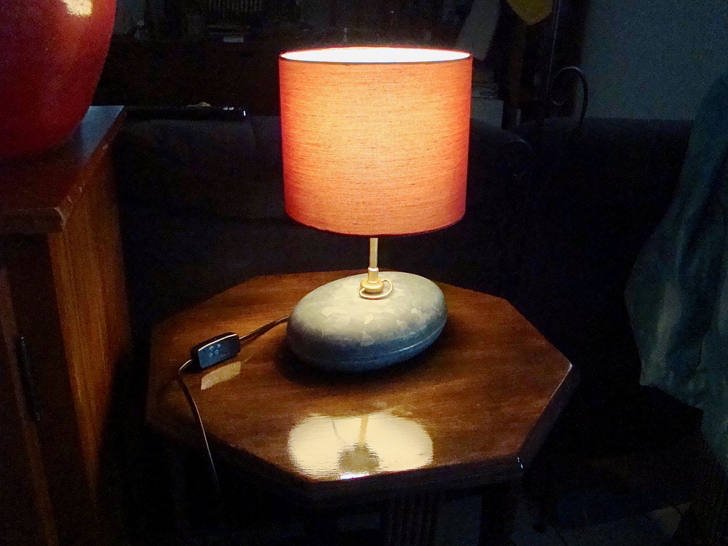 Upcycling van kleine warmwaterfleslamp