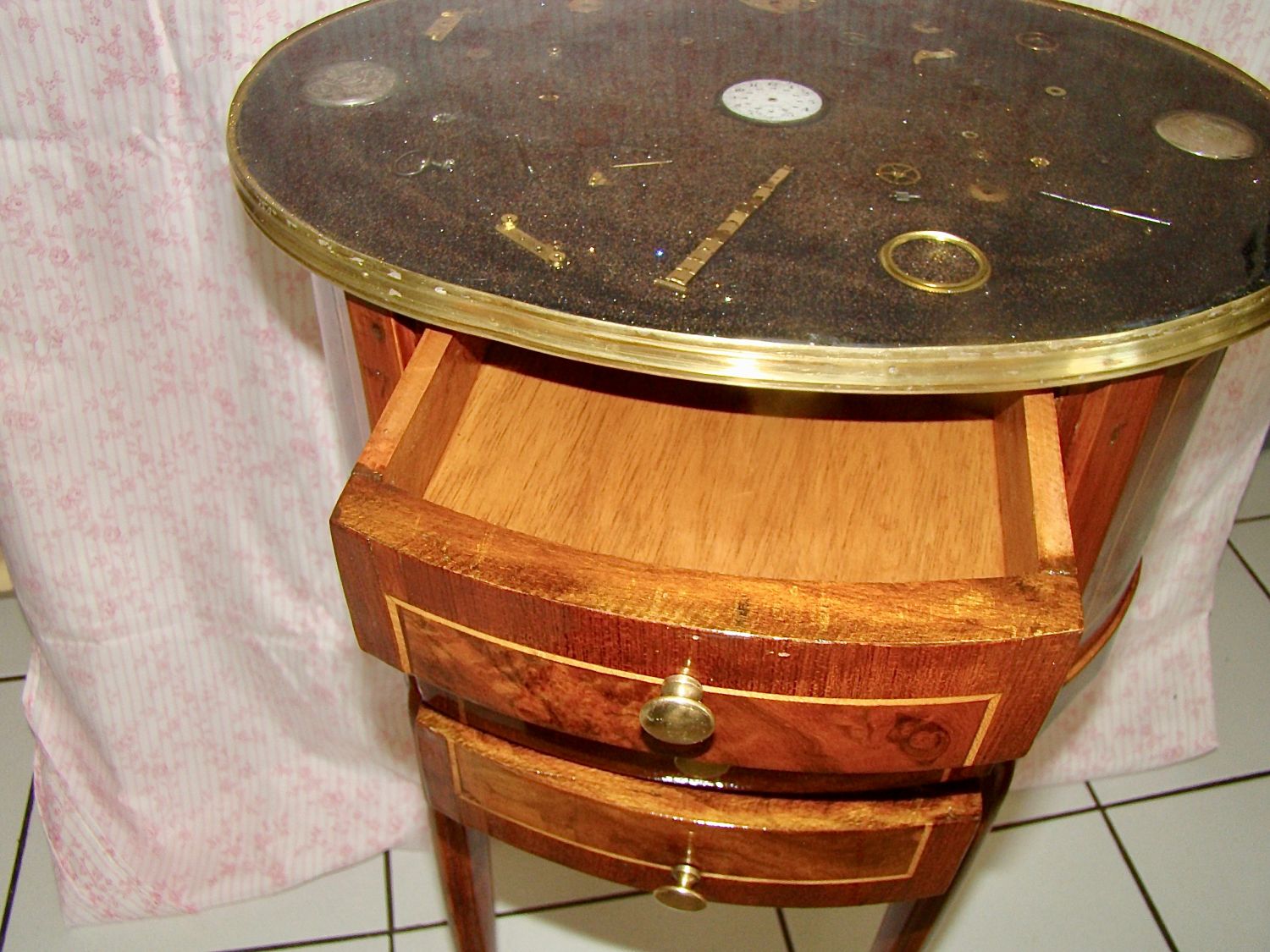 Tempus Fugit kleine ladekast 