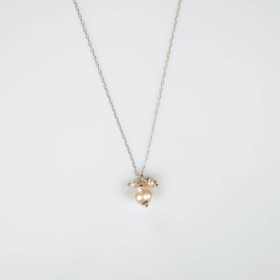 Enkele hanger parel in zilver 