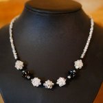 Zwarte zilveren kralenketting