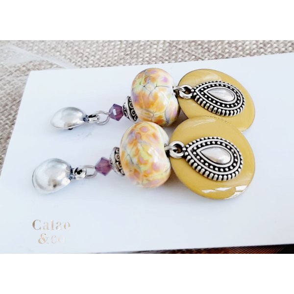 designer oorbellen in groene anijs en antiek zilver druppel