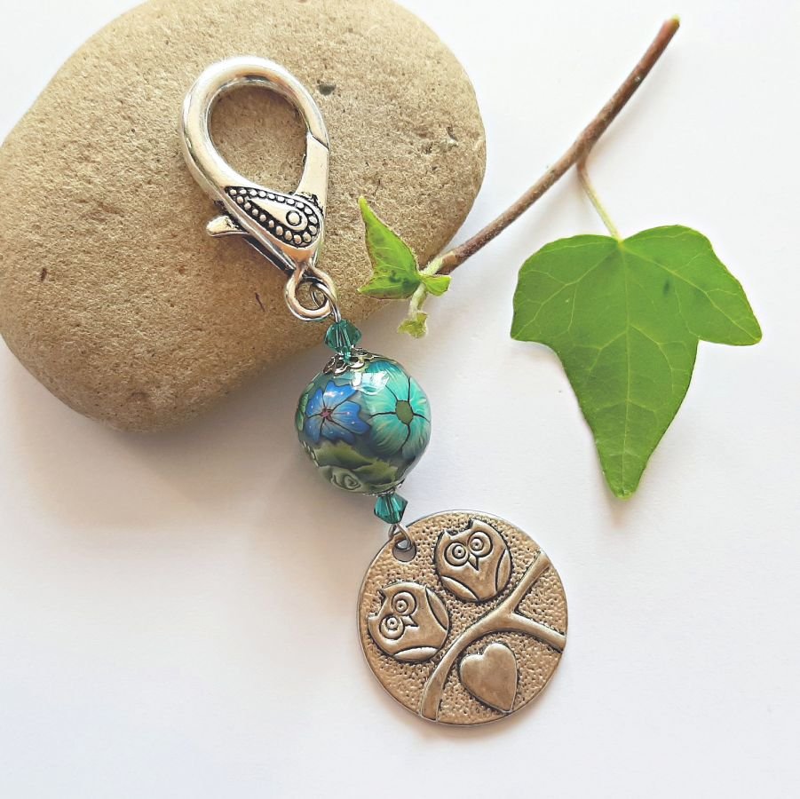 zilveren sleutelhanger duo uilen en mooie blauwe parel groene eend