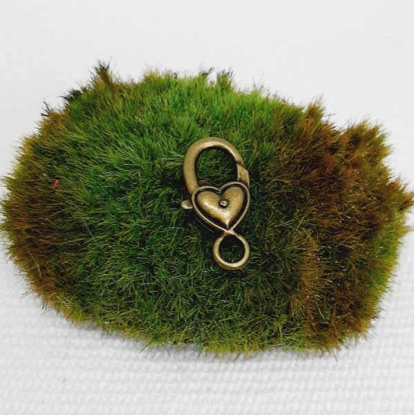 sleutelhanger paardenhoofd bronskleurig en oranje en bruine parel handgemaakt