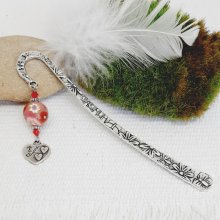 boekenlegger hanger hart gegraveerd ik hou van je en mooie rode parel voor een liefdescadeau