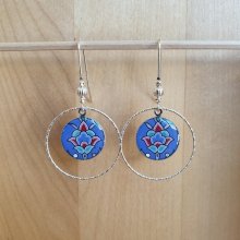 Blauw/zilver/groen/roze bloem en arabesk hanger oorbellen