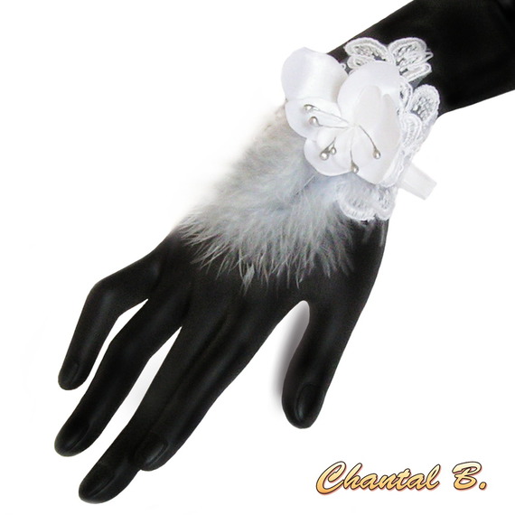 Kanten en witte satijnen bloemen huwelijks manchet armband