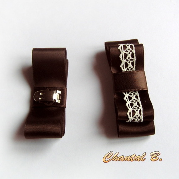 clips trouwschoenen vintage kant ivoor satijnen strik chocolade