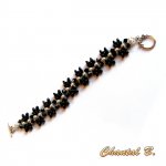 avondarmband witte swarovski kralen zwarte glaskralen