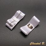 clips trouwschoenen ceremonie avond witte strik bruid