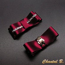clips schoenen rood huwelijksceremonie boog bordeaux bruid