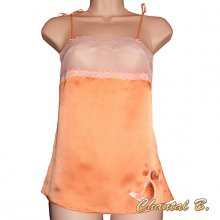 Lingerie nachtpon + string in zalmzijden satijn en kant