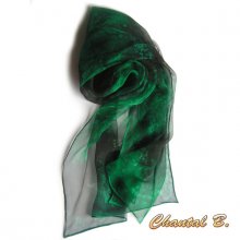 long foulard &eacute;charpe mousseline de soie d&eacute;grad&eacute; vert sapin peint main 180CM