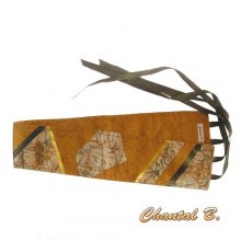 brede riem van okerkatoen en zijde